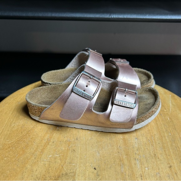 Birkenstock Kids Sandals - Metallic Rose Gold pink - Picture 1 of 8
